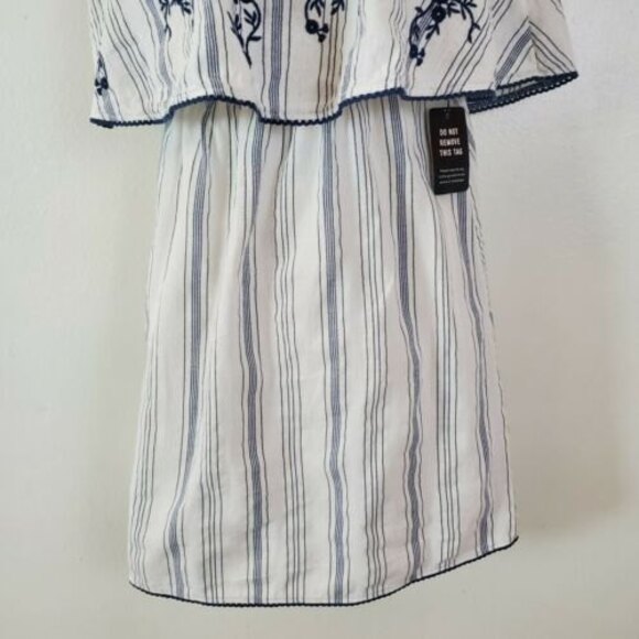 Express Top XS White Striped Floral Embroidered Boho Tunic Coastal Beach Casual - Picture 3 of 9